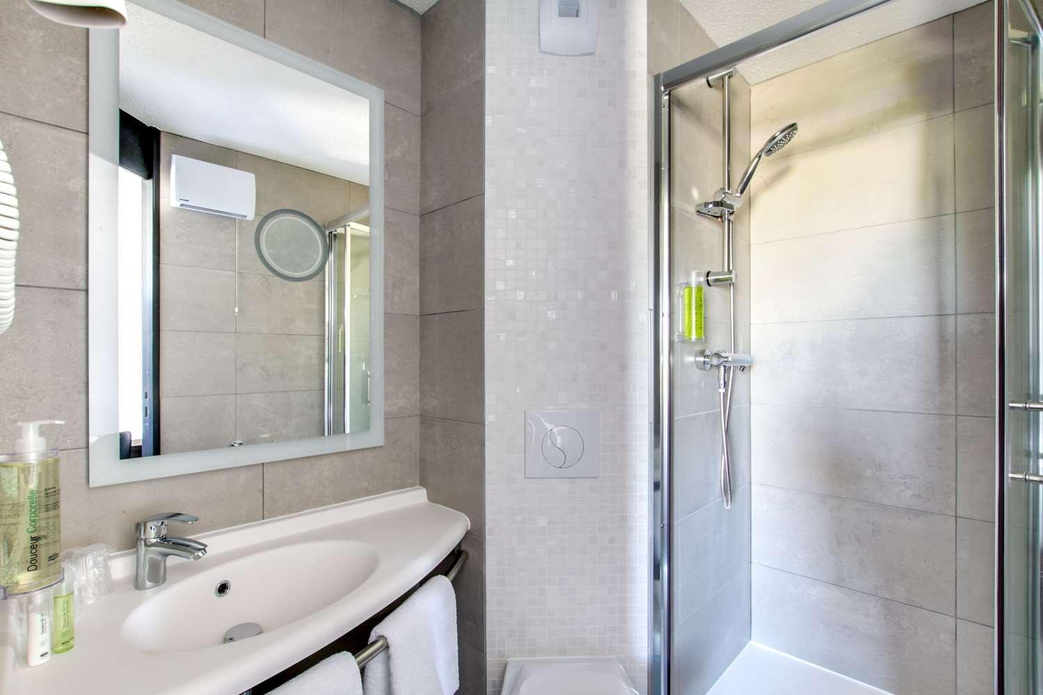 Brit Hotel Reims La Neuvillette Kültér fotó