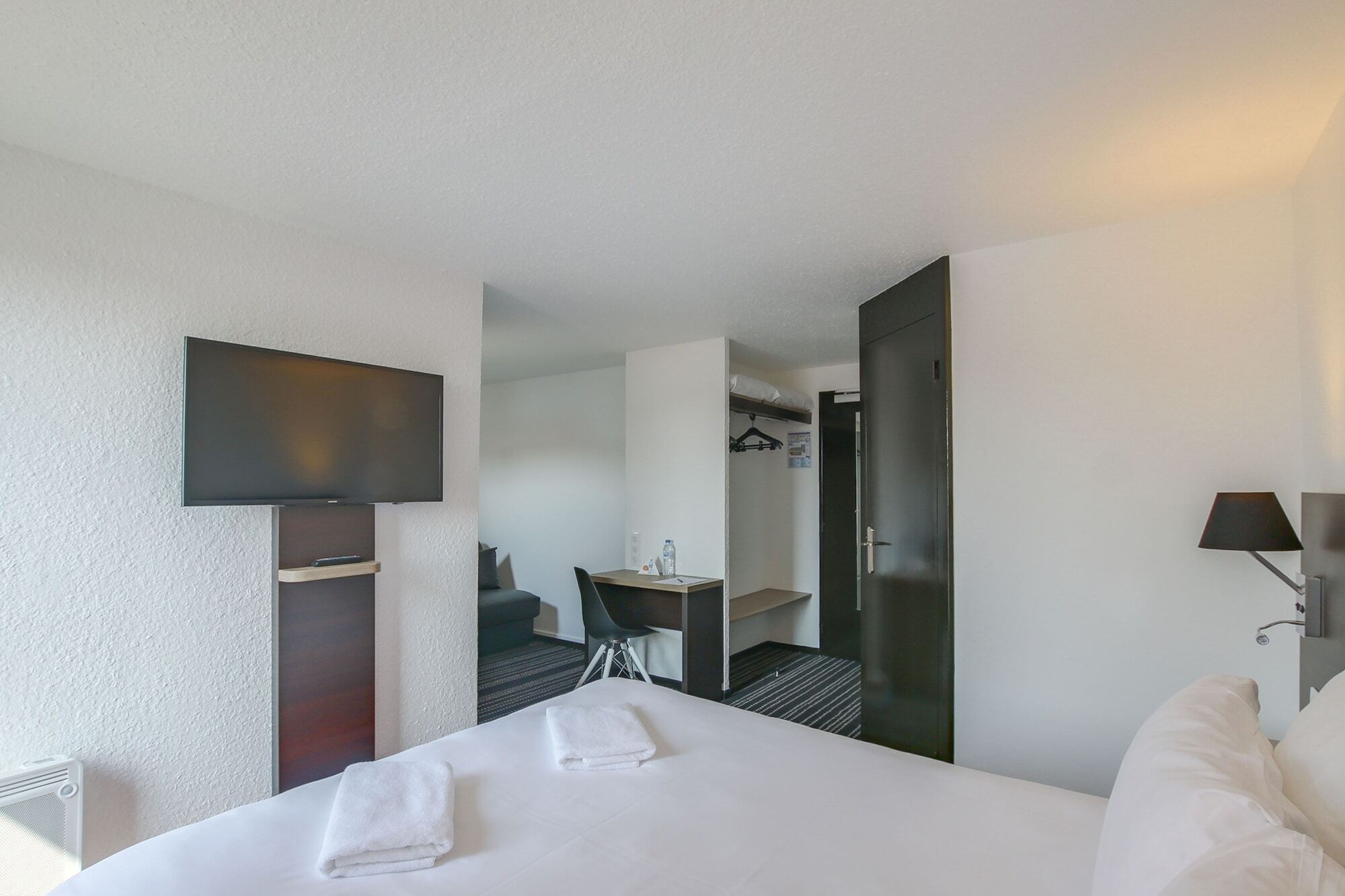 Brit Hotel Reims La Neuvillette Kültér fotó